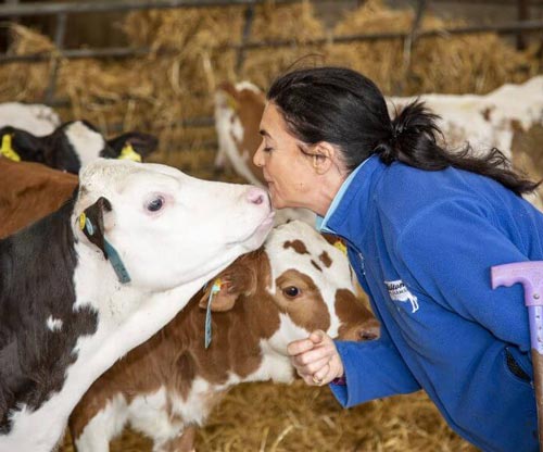 Dairy farmer Karen Halton explains how robotic vending machines have helped her farm drive sales.